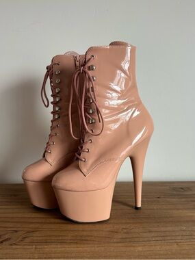 Pleaser Adore-1020 in Blush